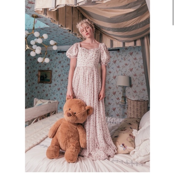 EUC JessaKae Chantilly Dress - Picture 2 of 4